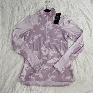 Under Armour DRI-FIT, fitted sweatshirt